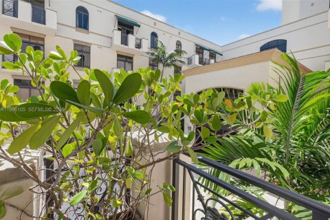 Купить кондоминиум в Корал-Гейблс, Флорида 1 спальня, 81.94м2, № 2047736 - фото 17