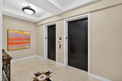 Купить кондоминиум в Корал-Гейблс, Флорида 1 спальня, 81.94м2, № 2047736 - фото 20