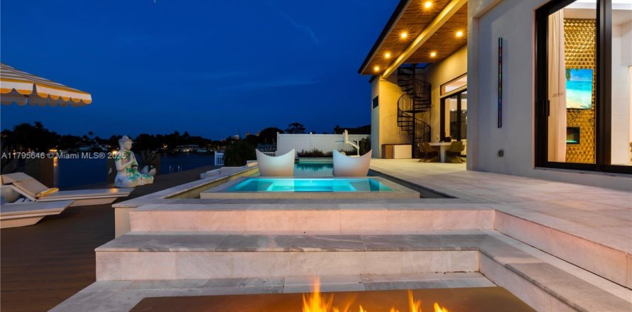 House in Fort Lauderdale, Florida 4 bedrooms, 302.68 sq.m. № 1861893
