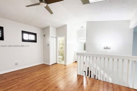 Adosado en venta en Davie, Florida, 2 dormitorios, 123.19 m2 № 2077826 - foto 3