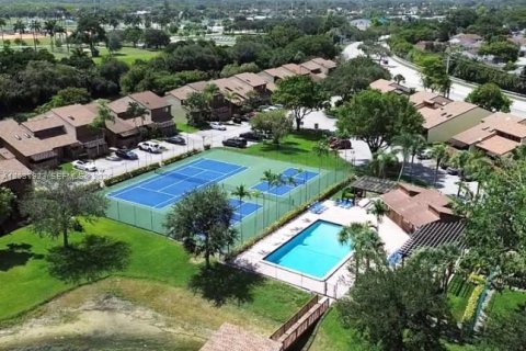Adosado en venta en Davie, Florida, 2 dormitorios, 123.19 m2 № 2077826 - foto 6