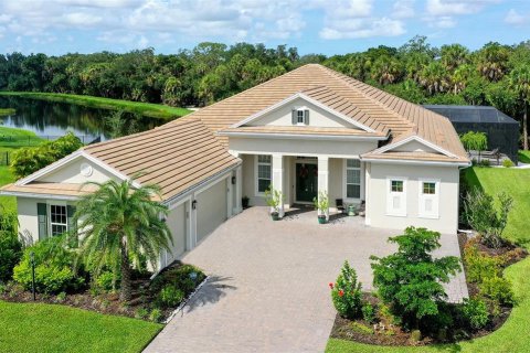 House in Sarasota, Florida 3 bedrooms, 342.44 sq.m. № 2294993