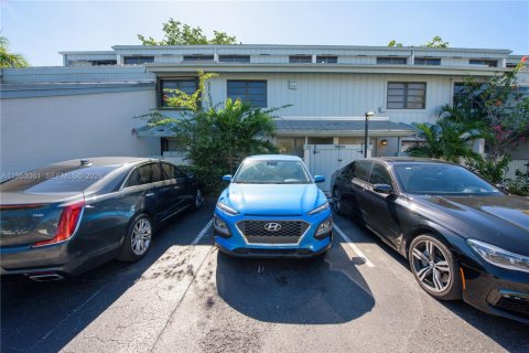 Condominio en venta en Miami, Florida, 2 dormitorios, 132.85 m2 № 2007960 - foto 21