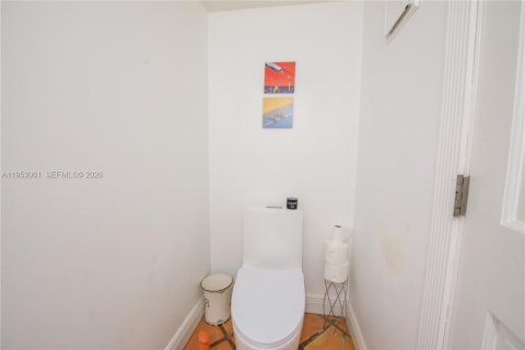 Condominio en venta en Miami, Florida, 2 dormitorios, 132.85 m2 № 2007960 - foto 10