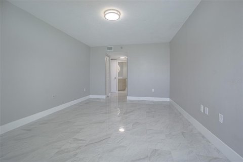 Condominio en alquiler en Clearwater, Florida, 2 dormitorios, 99.87 m2 № 1849641 - foto 19