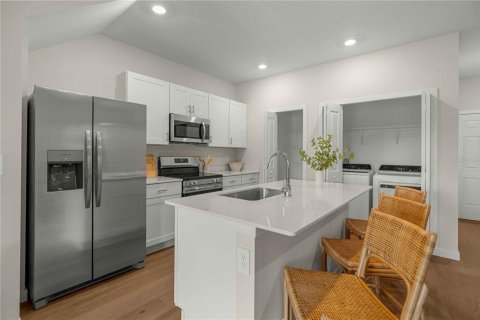 Townhouse in Ocala, Florida 3 bedrooms, 124.4 sq.m. № 2151631 - photo 3