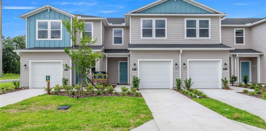 Townhouse in Ocala, Florida 3 bedrooms, 124.4 sq.m. № 2151631