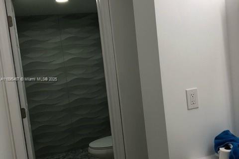 Condo in Miami, Florida, 2 bedrooms  № 1952547 - photo 15
