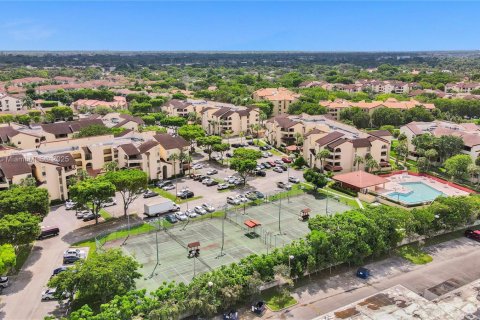 Condo in Miami, Florida, 2 bedrooms  № 1952547 - photo 18