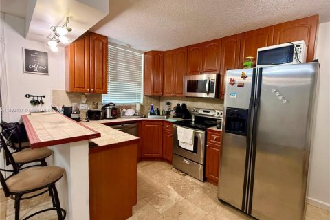 Copropriété à vendre à North Bay Village, Floride: 1 chambre, 57.6 m2 № 1944307 - photo 3