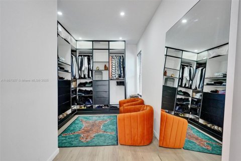 Townhouse in Fort Lauderdale, Florida 3 bedrooms, 176.51 sq.m. № 1886576 - photo 24