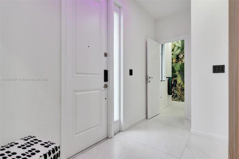 Townhouse in Fort Lauderdale, Florida 3 bedrooms, 176.51 sq.m. № 1886576 - photo 8