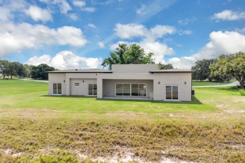 House in Sebring, Florida 4 bedrooms, 207.92 sq.m. № 1780360 - photo 25