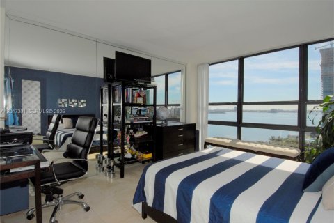 Copropriété à louer à Miami, Floride: 1 chambre, 71.35 m2 № 2154872 - photo 16