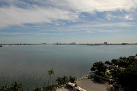 Condo à Miami, Floride, 1 chambre  № 2154872