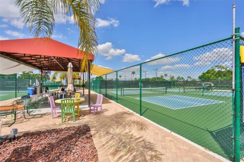 Condo in Sun City Center, Florida, 1 bedroom  № 1778530 - photo 29