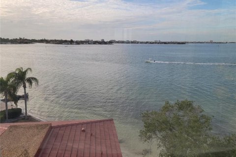 Copropriété à louer à Saint Petersburg, Floride: 2 chambres, 95.69 m2 № 2411479 - photo 28