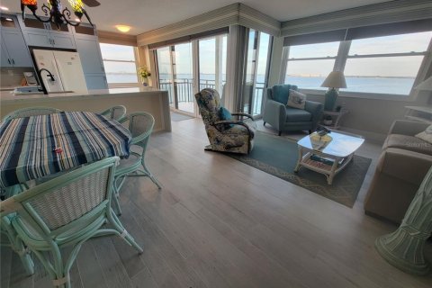 Copropriété à louer à Saint Petersburg, Floride: 2 chambres, 95.69 m2 № 2411479 - photo 9