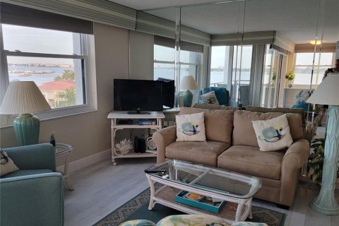Copropriété à louer à Saint Petersburg, Floride: 2 chambres, 95.69 m2 № 2411479 - photo 12