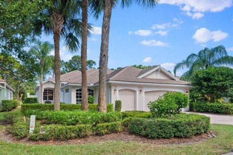 Villa ou maison à Stuart, Floride 3 chambres, 197.97 m2 № 2146046