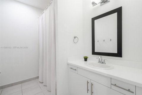 Adosado en alquiler en Pembroke Pines, Florida, 4 dormitorios, 154.22 m2 № 2049683 - foto 30