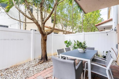 Adosado en alquiler en Pembroke Pines, Florida, 4 dormitorios, 154.22 m2 № 2049683 - foto 19