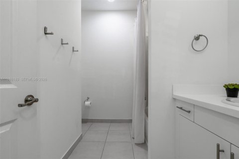 Adosado en alquiler en Pembroke Pines, Florida, 4 dormitorios, 154.22 m2 № 2049683 - foto 29