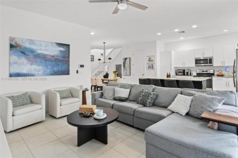 Adosado en alquiler en Pembroke Pines, Florida, 4 dormitorios, 154.22 m2 № 2049683 - foto 17