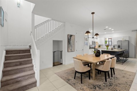 Adosado en alquiler en Pembroke Pines, Florida, 4 dormitorios, 154.22 m2 № 2049683 - foto 6