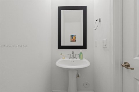 Adosado en alquiler en Pembroke Pines, Florida, 4 dormitorios, 154.22 m2 № 2049683 - foto 14