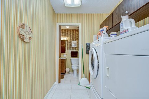 Casa en venta en Brandon, Florida, 4 dormitorios, 214.23 m2 № 1899199 - foto 26