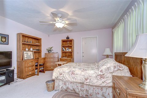 Casa en venta en Brandon, Florida, 4 dormitorios, 214.23 m2 № 1899199 - foto 24