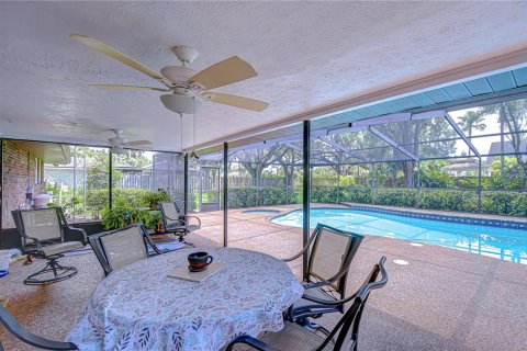 Casa en venta en Brandon, Florida, 4 dormitorios, 214.23 m2 № 1899199 - foto 27