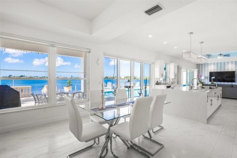Villa ou maison à vendre à Nokomis, Floride: 4 chambres, 422.05 m2 № 1734885 - photo 16