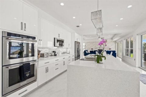 Villa ou maison à vendre à Nokomis, Floride: 4 chambres, 422.05 m2 № 1734885 - photo 13