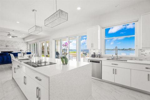 Villa ou maison à vendre à Nokomis, Floride: 4 chambres, 422.05 m2 № 1734885 - photo 12
