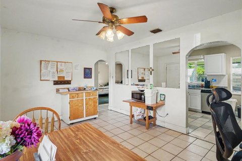 House in Bradenton, Florida 3 bedrooms, 205.41 sq.m. № 2403665 - photo 6