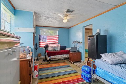 House in Bradenton, Florida 3 bedrooms, 205.41 sq.m. № 2403665 - photo 9