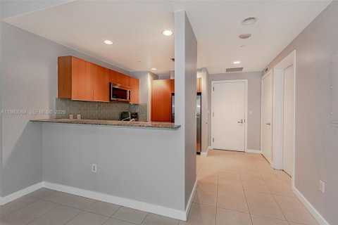 Condo in Miami, Florida  № 2053036 - photo 10