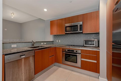 Condo in Miami, Florida  № 2053036 - photo 15