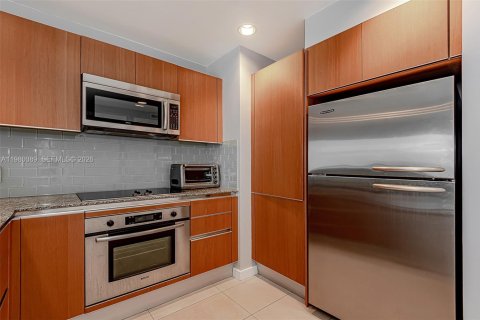 Condo in Miami, Florida  № 2053036 - photo 17