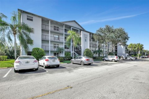 Copropriété à vendre à Pembroke Pines, Floride: 2 chambres, 140 m2 № 1668070 - photo 5