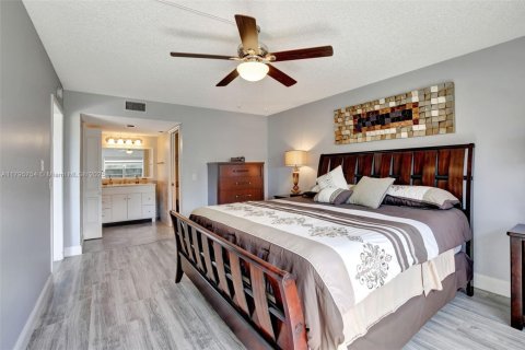 Copropriété à vendre à Pembroke Pines, Floride: 2 chambres, 140 m2 № 1668070 - photo 24