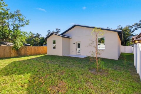 House in Tampa, Florida 3 bedrooms, 130.62 sq.m. № 2431813 - photo 20