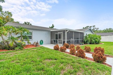 House in Tampa, Florida 3 bedrooms, 151.06 sq.m. № 1820680 - photo 26