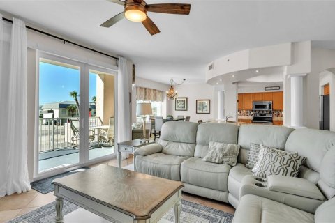 Condo in Daytona Beach Shores, Florida, 3 bedrooms  № 1534153 - photo 24