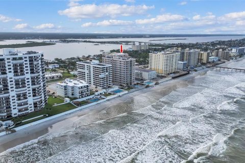 Condo in Daytona Beach Shores, Florida, 3 bedrooms  № 1534153 - photo 8