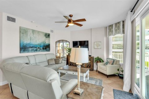 Condo in Daytona Beach Shores, Florida, 3 bedrooms  № 1534153 - photo 22