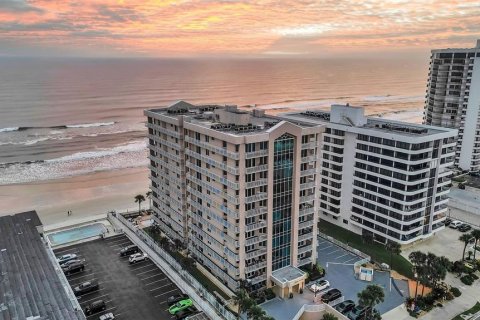 Condo in Daytona Beach Shores, Florida, 3 bedrooms  № 1534153 - photo 6
