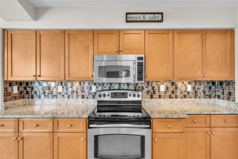 Condo in Daytona Beach Shores, Florida, 3 bedrooms  № 1534153 - photo 13